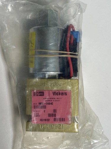 Parking Brake Pressure Valve Solenoid-Solenoid Valve Assembly ACDelco 15149862 - Picture 7 of 10