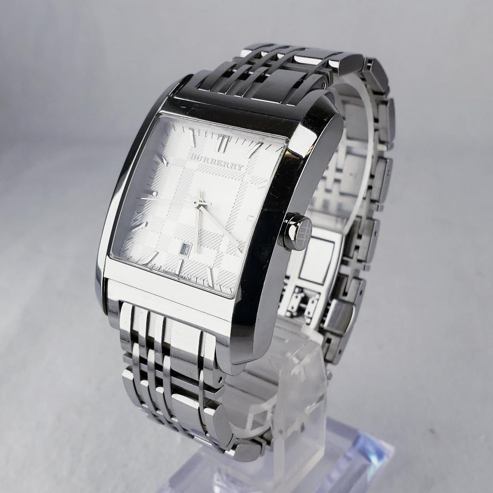 Burberry シルバー 腕時計 Burberry Gent's Watch 33mm 50m Silver Dial Stainless Steel Date