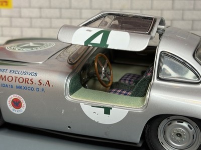 1:18 CMC Mercedes-Benz 300 SL 1952 CARRERA PANAMERICANA #4 Model
