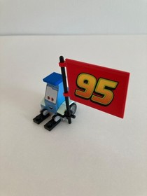LEGO 8484  Cars: Ultimate Build Lightning McQueen COMPLETE w/ Manual - NO BOX