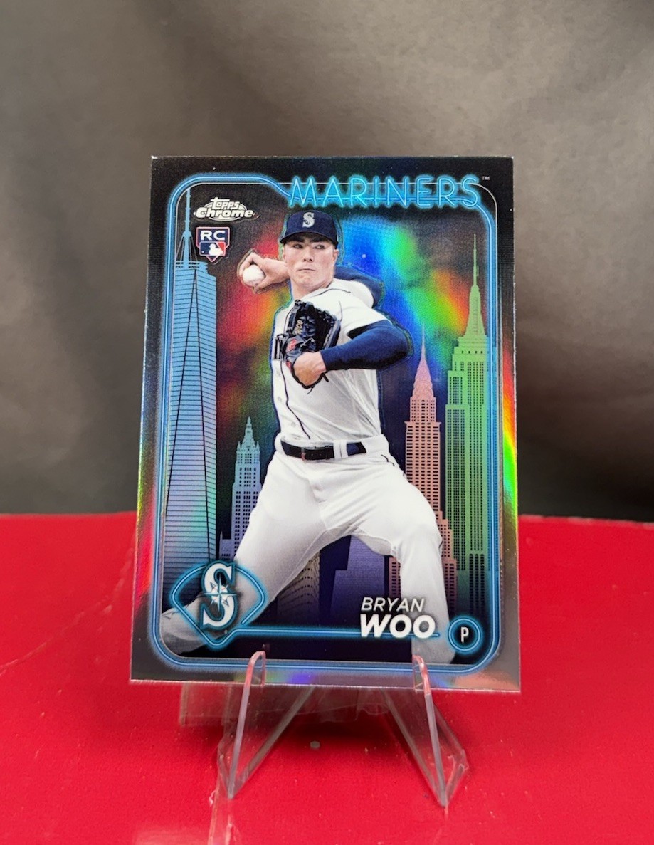2024 Topps Chrome Bryan Woo Big Apple Refractor Seattle Mariners #172 RC NY