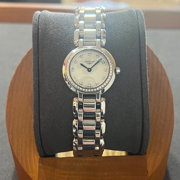 Longines PrimaLuna Quartz Diamonds L8.109.0.87.6