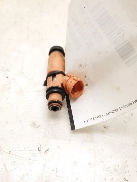 04-08 TOYOTA SOLARA SLE 3.3L 6CYL Inyector de combustible  Foto 3 de 4
