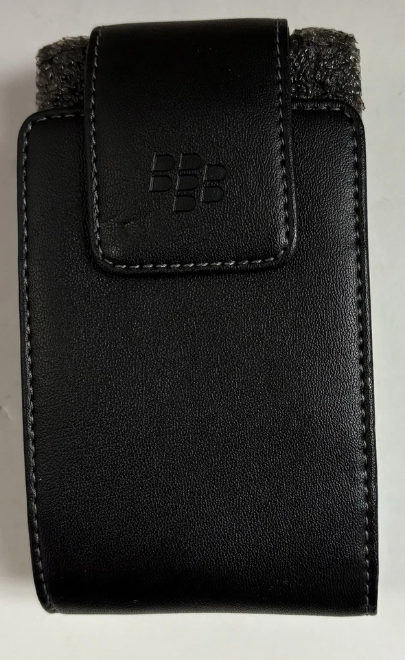 BlackBerry Universal Rotating Leather Belt Clip Holster Fits 6.1" Phones - Image 3 of 4