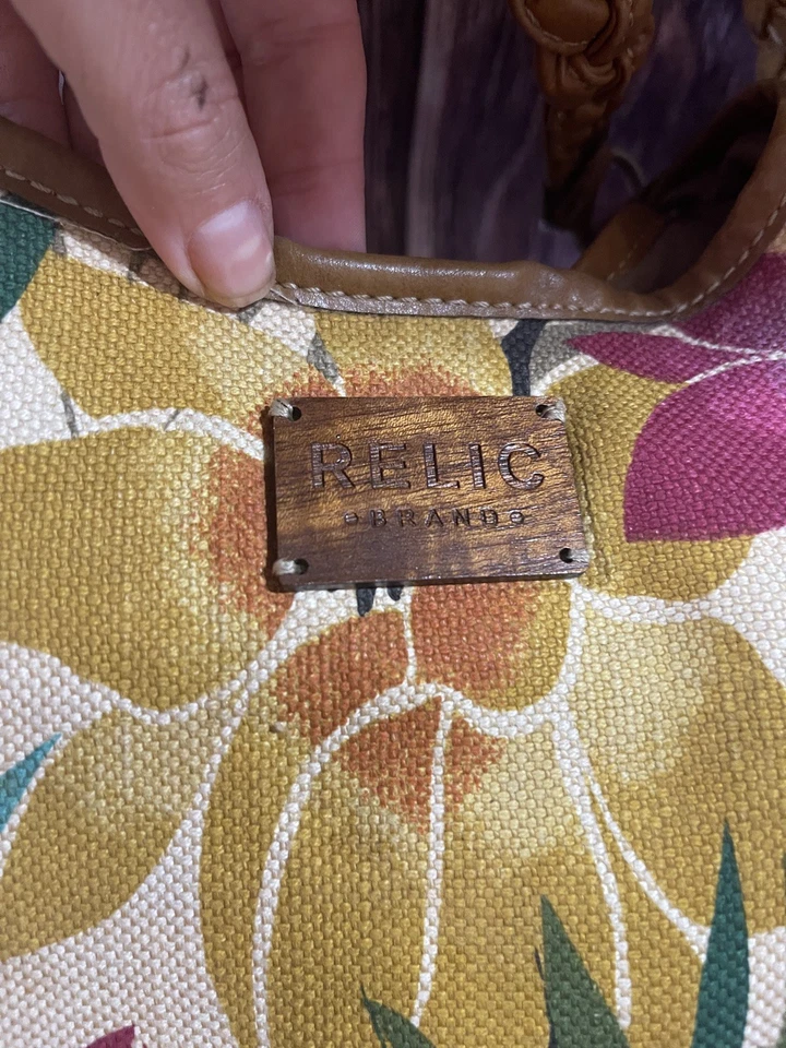 Bolso de Mano Boho Marca Reliquia Floral de Lona Cartera Correa Trenzada Estampado Tropical Foto 3 de 4