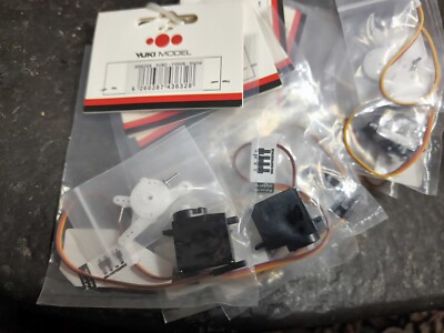 2 X SUMO 12mm SERVO 1109HB digital mit Kunststoffgetriebe  1,89kg