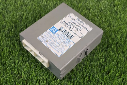 Toyota Hilux Surf 2006-2009 Computer 4WD Contoller Module 89530-35282 Oem JDM - Picture 1 of 12