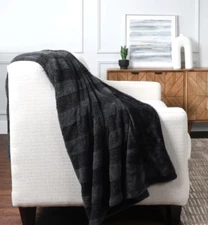 Life Comfort Throw Blanket – 60x70” Mixed Yarn, Soft Faux Fur, Couch or Bed Cove