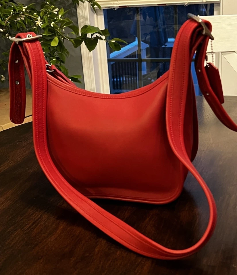 Винтажная сумка через плечо Coach 9950 Janice Legacy красная кожа - Изображение 4 из 4