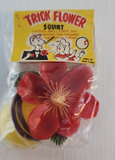 Vintage 1950s60s Dime Store Novelty Plastic Trick Squirting Flower Gag Toy NOS