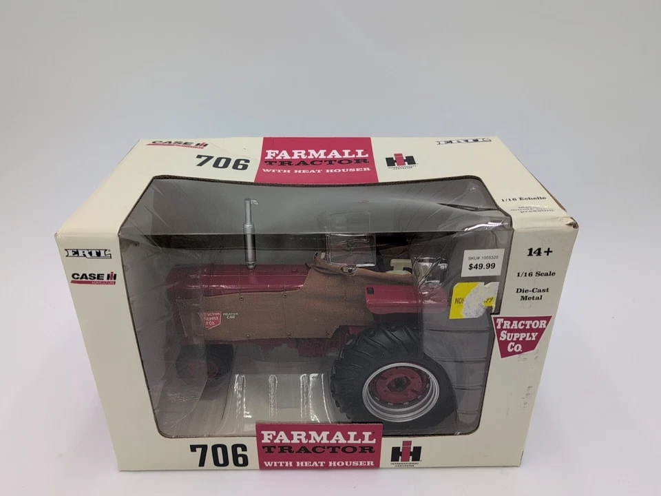 1/16 Ertl International Harvester Farmall Tractor 706 W/Heat Houser - Image 2 of 4