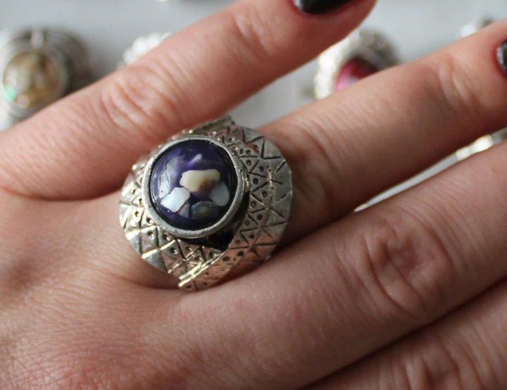 Neu Ring Modeschmuck Legierung verschiedene Designs Gr. 16 - 20 verstellbar #34 - Bild 3 von 4