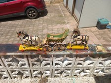 Due Cavalli con Calesse come complemento d'arredo