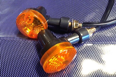 x2 CLASSIC BLINKER SCHWARZ FÜR MOTORRÄDER HONDA YAMAHA KAWASAKI DUCATI MOTOBECANE..