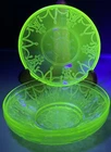 Depression Glass Berry Bowl Set Lot Of 3 Green CAMEO BALLERINA Hocking GLOWS!!
