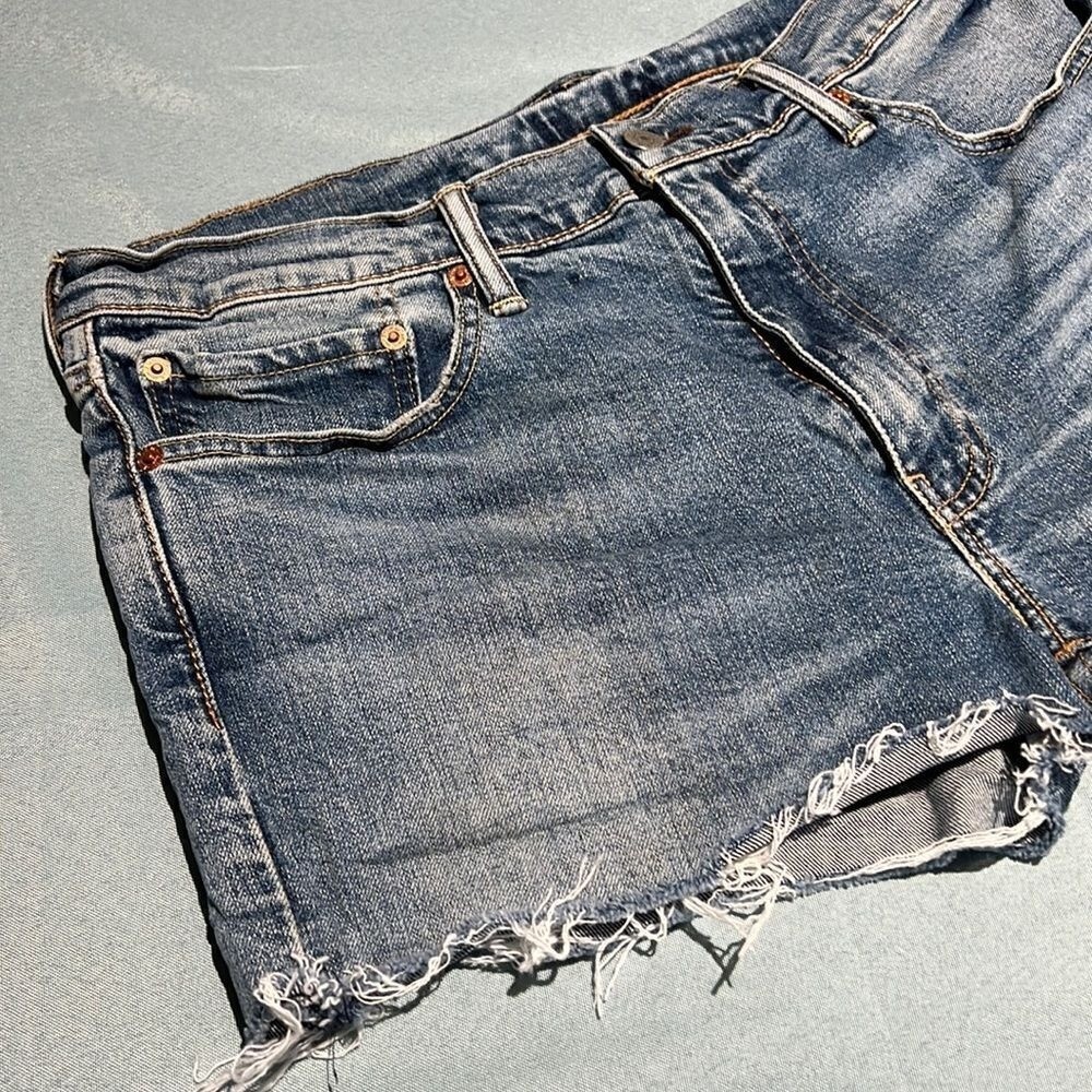 Levi's 511 Distressed Denim Cutoff Jean Shorts Size 10 thumbnail 4