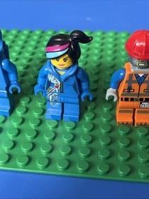 LEGO Movie Robo Emmet, Benny, Space Wyldstyle and Robo Pilot Minifigures 70816