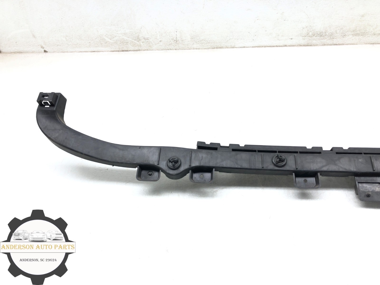 2014-2019 MASERATI GHIBLI REAR BUMPER UPPER CENTER MOUNT BRACKET OEM