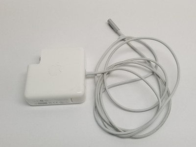 Apple A1343 85W MagSafe Power Adapter for 15 in & 17 in MacBook Pro