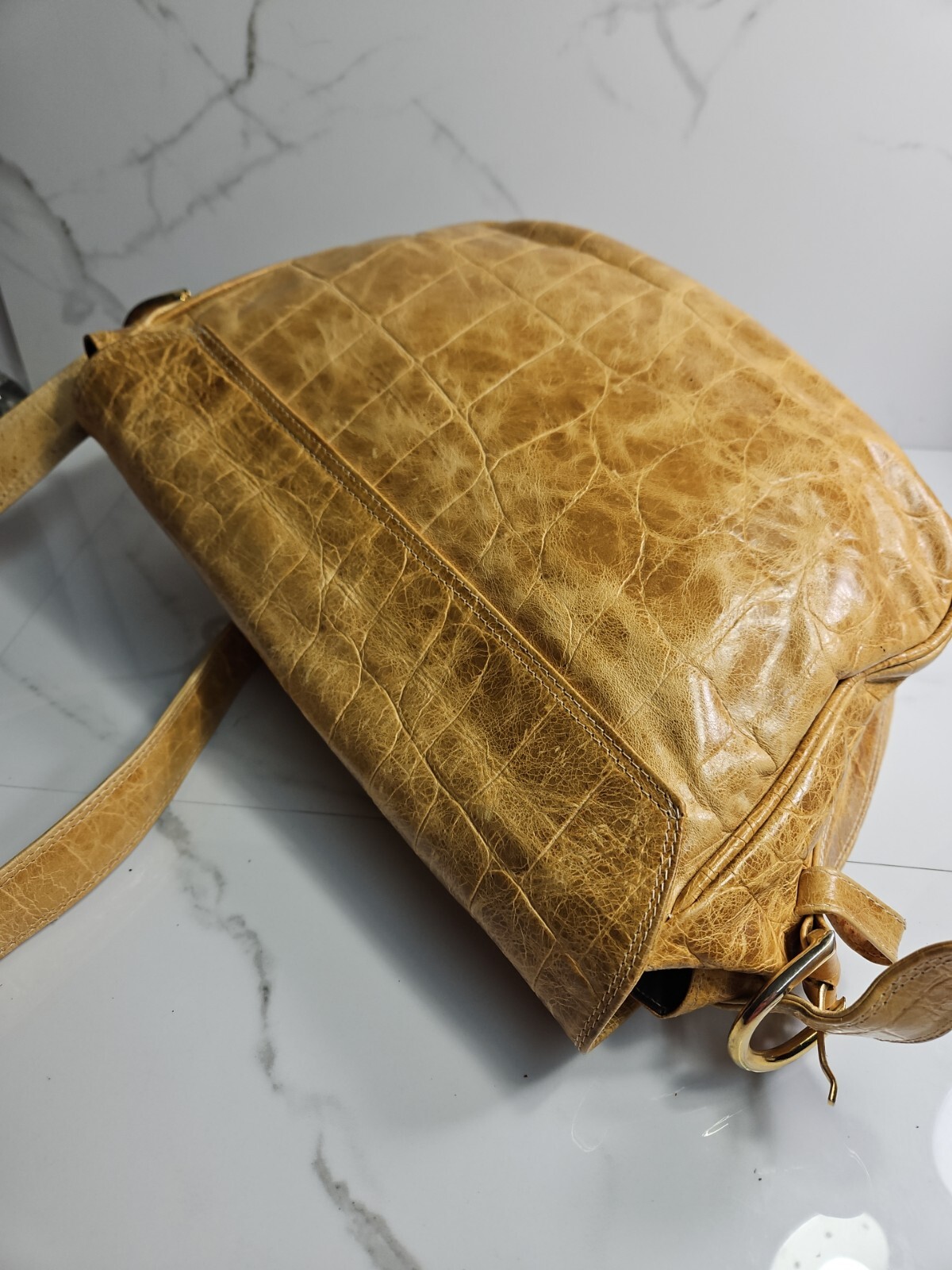 Neiman Marcus Crocodile Embossed Pattern Leather … - image 10