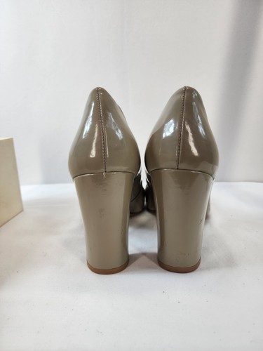 DEXTER Neutral Nude Gray Buckle Chunky Heal Closed Toe Size 7 - Picture 4 of 11
