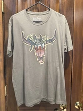 Rowdy Crowd T-Shirt Women’s Large Gray Green Cow Steer Skull Cactus Western