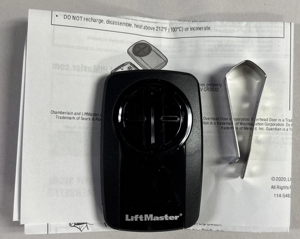 NEW! LIFTMASTER 380UT 2-BUTTON UNIVERSAL REMOTE TRANSMITTER - Image 3 of 3