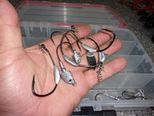B569 bass fishing lure hook lot weighted heads spinners springs etc.