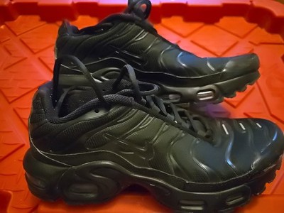 Nike Air Max Plus Triple Black Running Sneakers- Youth 7 Women s 8 CD0609-001