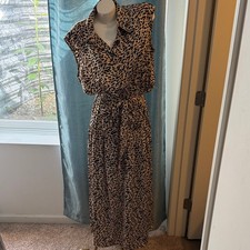 Elegant Animal Print Maxi Dress