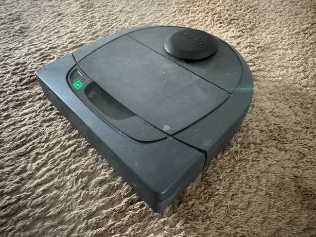 Botvac Connected Robot Vacuum