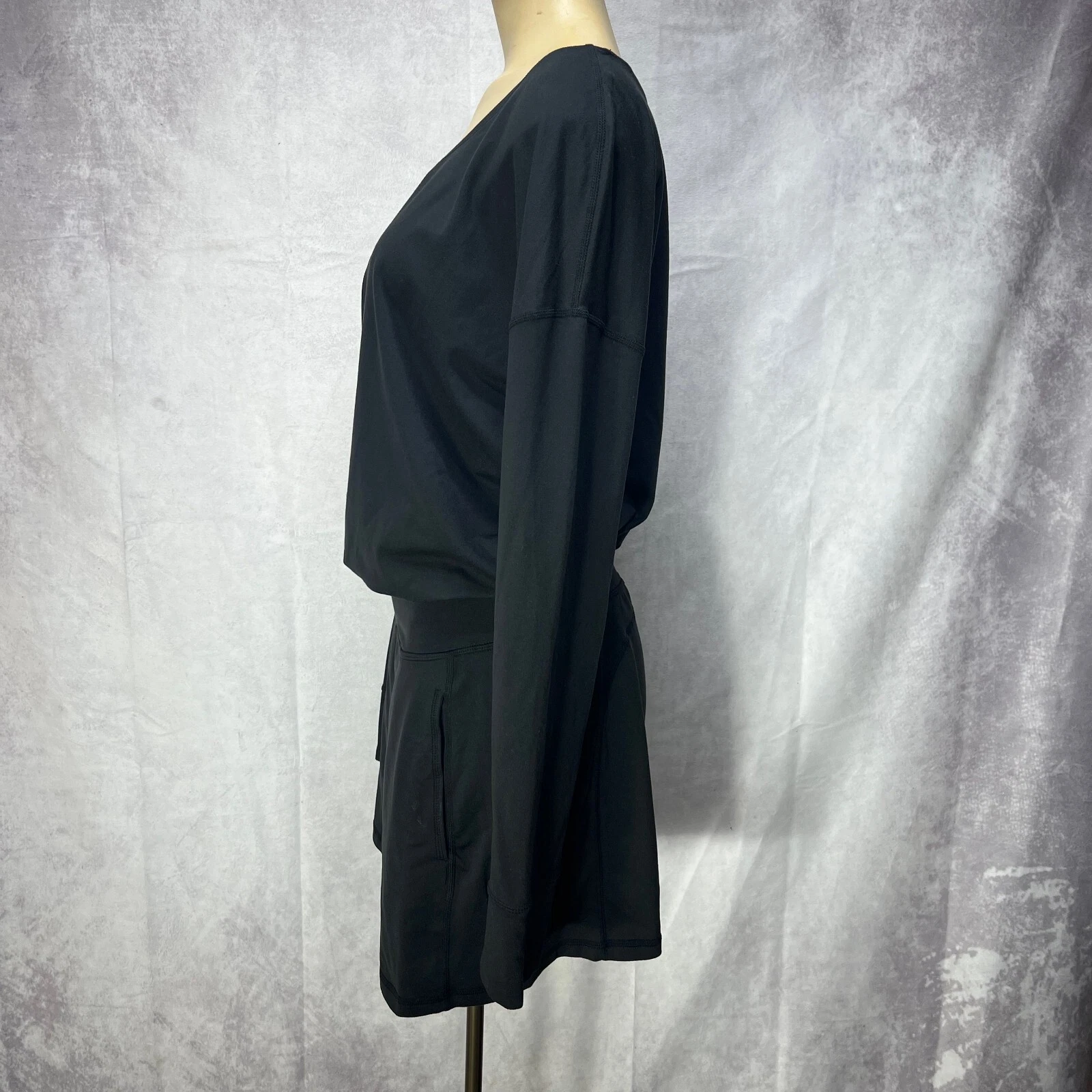 sweaty-betty gary scoop neck long sleeve 
