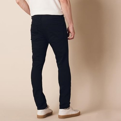 MGT55003 AMAZON ESSENTIALS MEN'S JEANS SKINNY FIT COMFORT STRETCH 34X32 BLACK