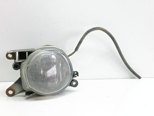 Audi A4 S4 B5 8D 2000 Vorne rechts Nebelscheinwerfer vorne 8D0941700B UST130123