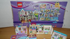 Lego friends Stephanies House 41314 Incomplete with Box and Manual