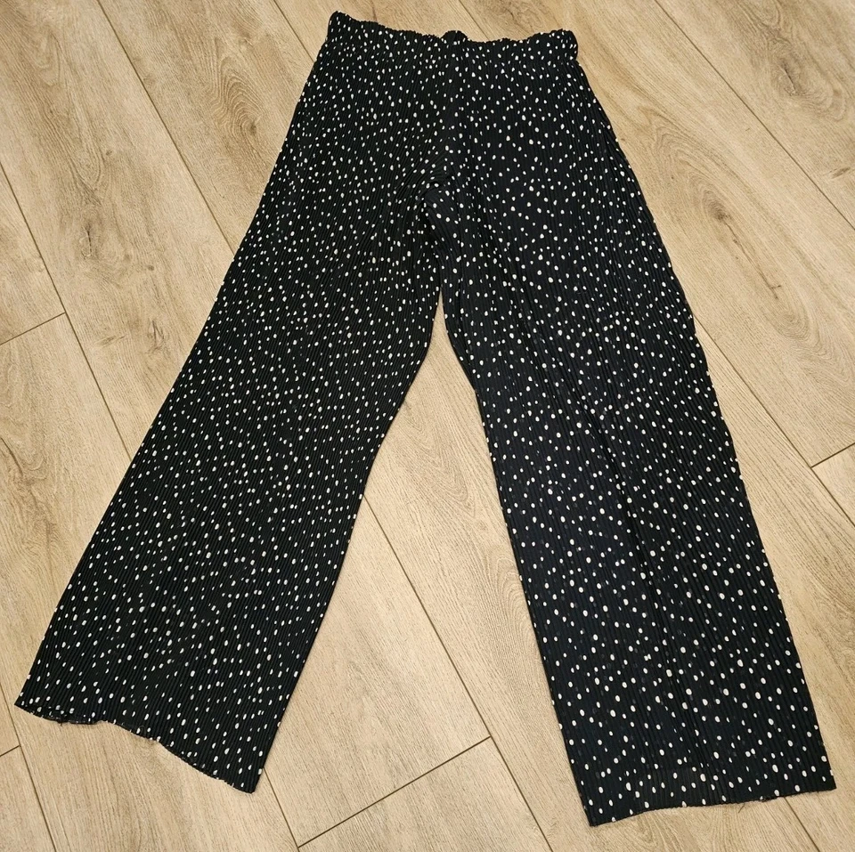 Calça Zara Wide Leg Acordeão/Plissada Azul Marinho Bolinhas Tamanho M  - Imagem 4 de 4