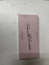 Wander Beauty- Trailblazer Eyeshadow Palette 