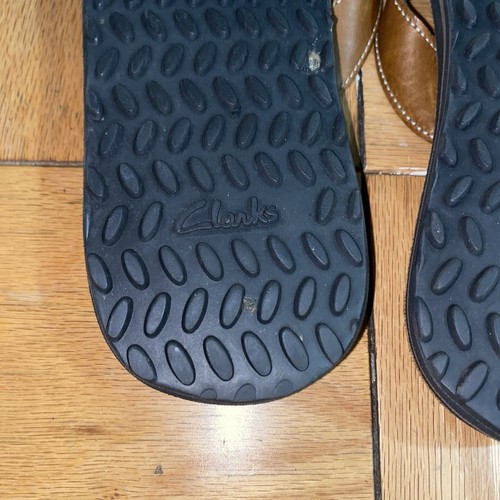 Clarks Womens Sandals 8M Flip Flops Thong Genuine Leather Upper Brown - Picture 7 of 9