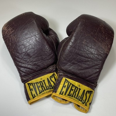 Vintage EVERLAST Boxing Gloves 12 oz Yellow Trim Lace Up