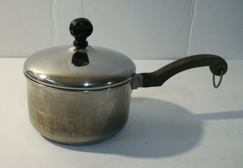 Farberware Padella per salsa in acciaio inox rivestita in alluminio 1 quarto con coperchio abbinato