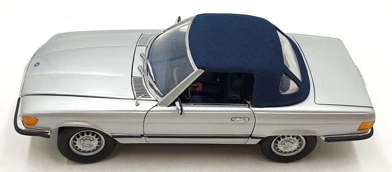 CMC 1/18 Scale Diecast DC9824T - Mercedes-Benz 450 SL - Silver - Image 3 of 4
