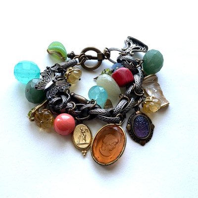 Extasia Chunky Charm Bracelet Intaglio Cameo Coral 21 Charms Anthropologie 2006