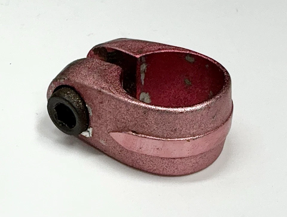 Abrazadera de tija de sillín de BMX Schwinn Predator original vintage de los años 80 roja anodizada 25,4 Foto 2 de 4