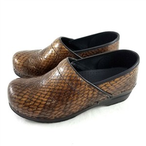 sanita snakeskin clogs