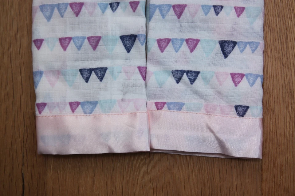 Juego de 2 mantas de seguridad idénticas aden and anais con ribete satinado ~ rosa bonito Foto 2 de 2