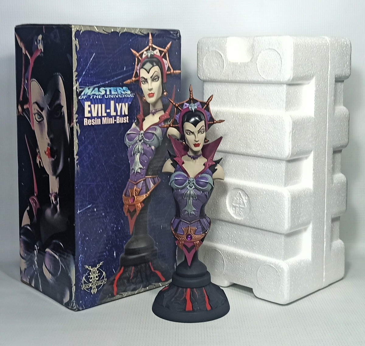 NECA 2004 FOUR HORSEMEN MOTU 200X EVIL-LYN 9