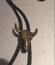 Brand New Country and western cowboy bolo bootlace tie