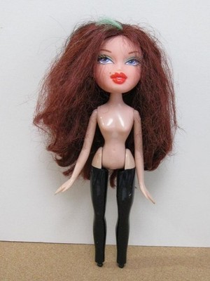 2001 MGA PHOEBE Bratz 10'' Girl Doll FASHION Nude I CANDY red hair/green streaks