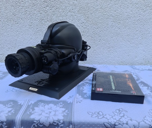 Call of Duty: Modern Warfare 2: Prestige Edition Goggles PS3 GAME