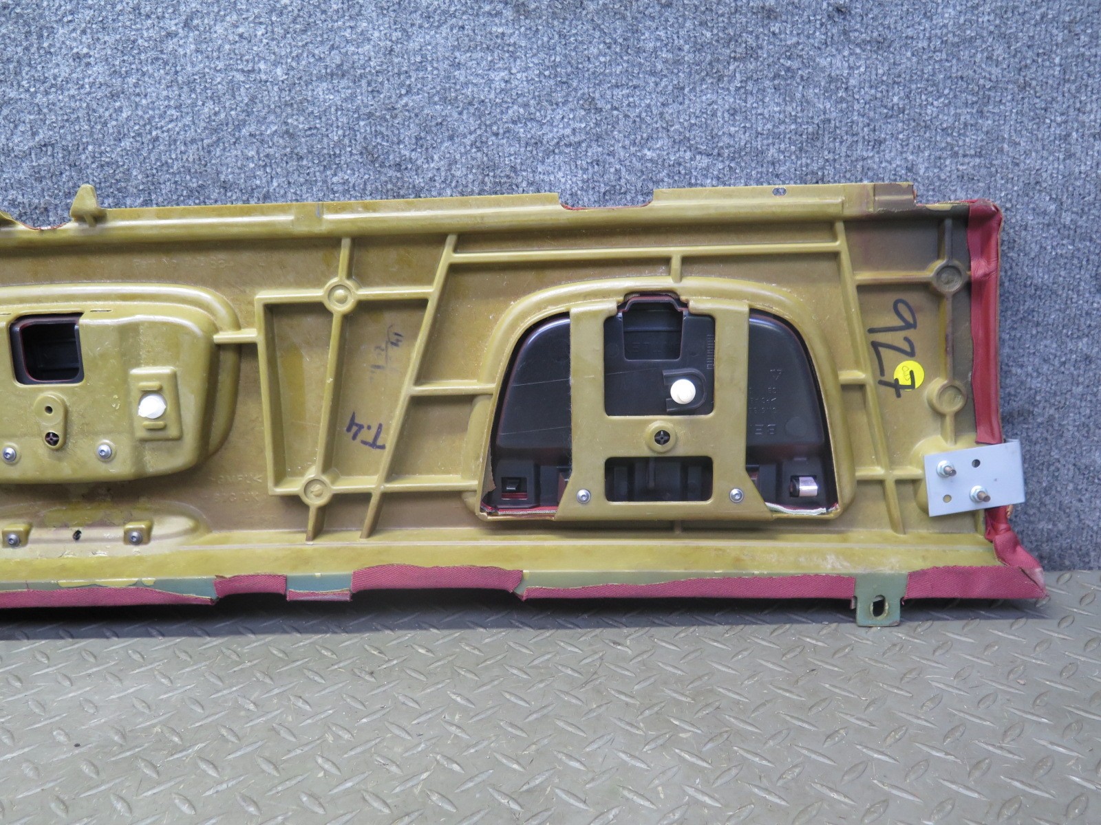 2006-2012 BENTLEY FLYING SPUR REAR PARCEL DECK SHELF TRIM PANEL COVER